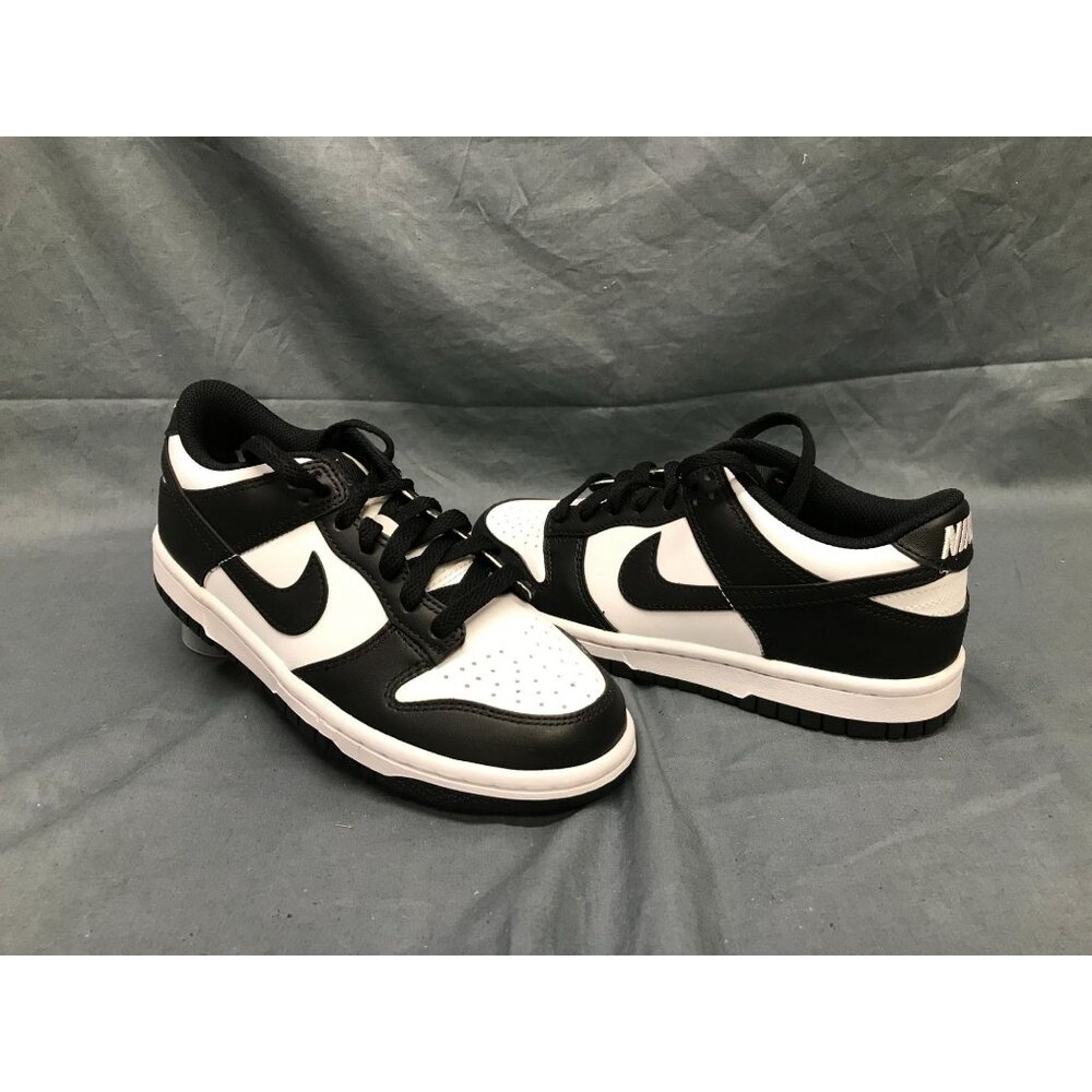 Nike Black and White Kids Low-Top Sneakers